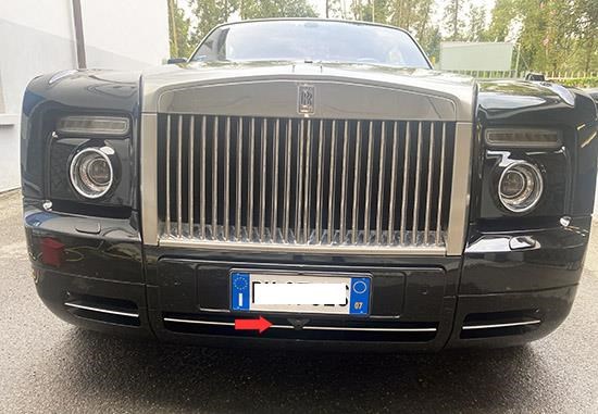 17739207_rolls-royce-phantom-drophead-front-camera-num1.jpg