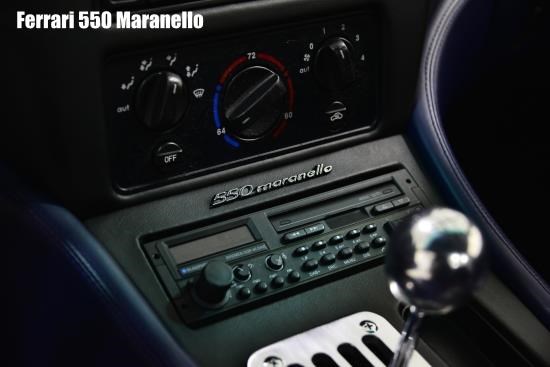 25869420_blaupunkt-bremen-sqr-46-dab-ferrari-550-maranello.jpg