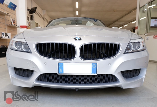 43797263_fronta-camera-bmw-z4-e89.webp