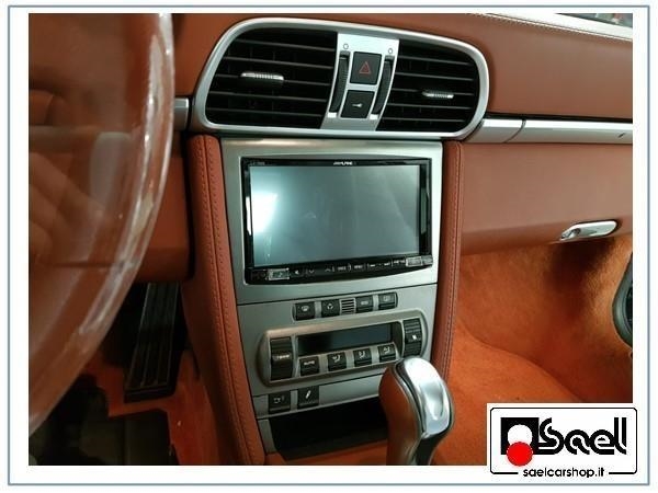 46187831_alpine-ilx-702d-porsche-carrera-997-mk1-carplay-android-auto.jpg