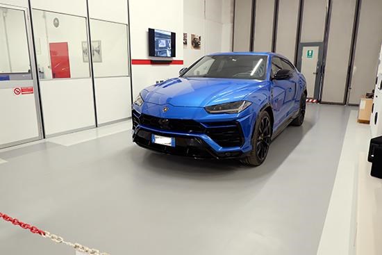 98759033_lamborghini-urus-sael-car-.shop.jpg